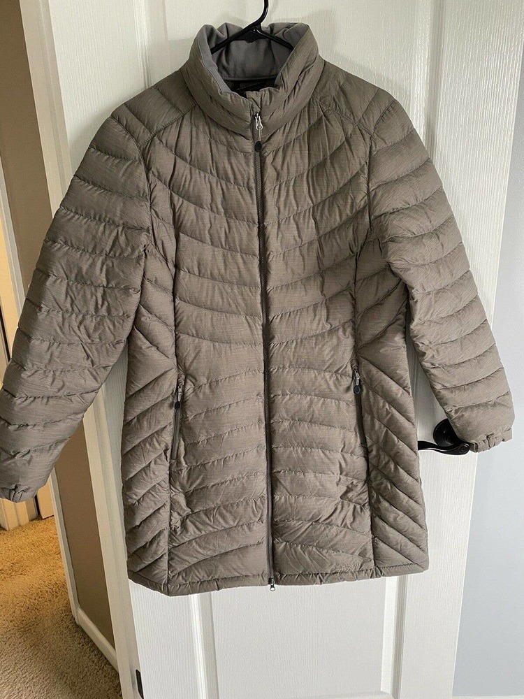 LL beans womans Goose downtek Jacket size med Grey